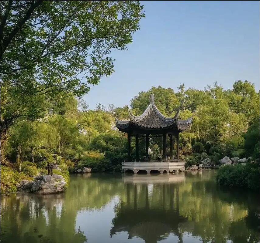 北京崇文半芹餐饮有限公司